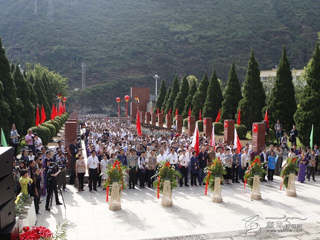 紀念紅軍長征在甘孜80周年暨紅色文化旅游宣傳活動開幕掠影